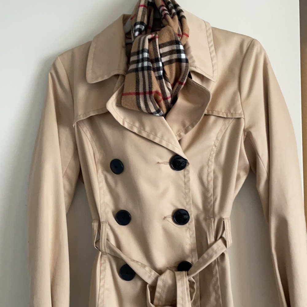 Tan Coat - Picture 2 of 4